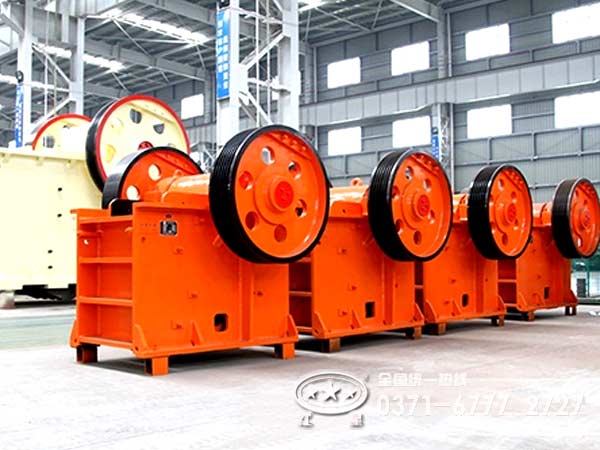 石灰石破碎機(jī)價格創(chuàng)臨界點，回饋顧客還是低價戰(zhàn)