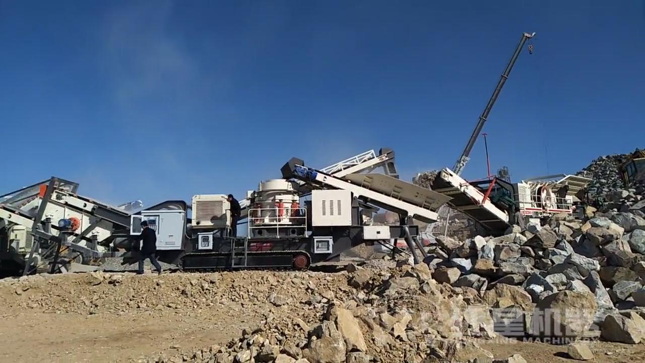 煙臺時產(chǎn)400噸履帶移動破碎機(jī)現(xiàn)場生產(chǎn)視頻