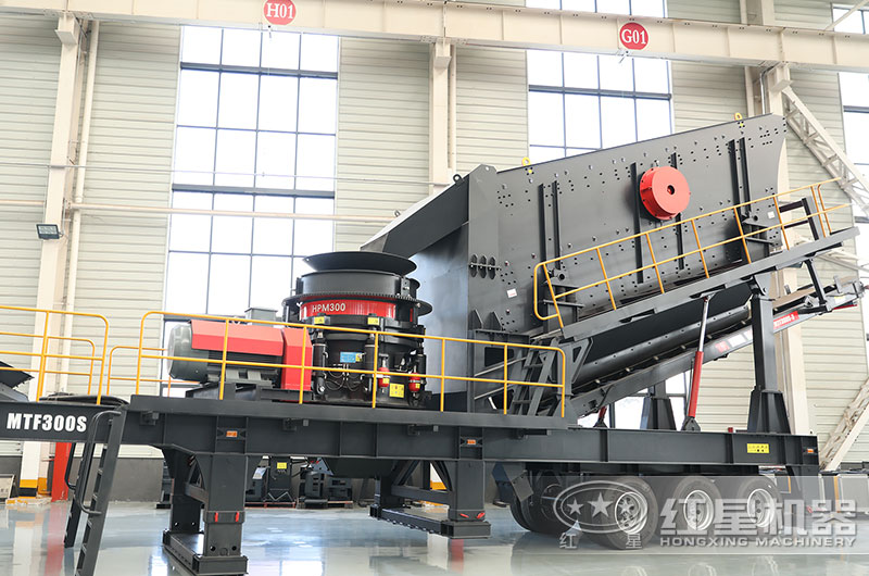 移動(dòng)圓錐粉碎機(jī)圖片