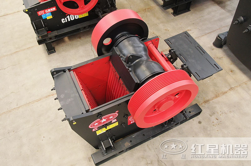 cj125破碎機(jī)俯視圖 cj125破碎機(jī)俯視圖