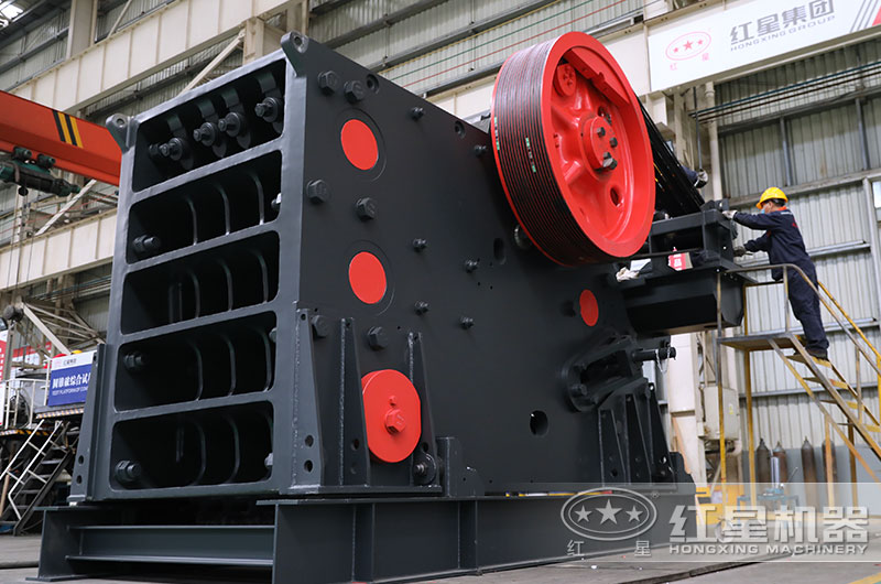 鄂破碎機900x1200時產(chǎn)多少噸？多少錢？