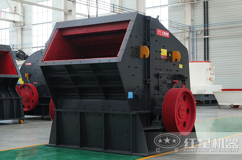 反擊破碎機(jī)圖片