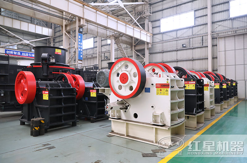 鄂式石灰石破碎機(jī)圖片 鄂式石灰石破碎機(jī)圖片