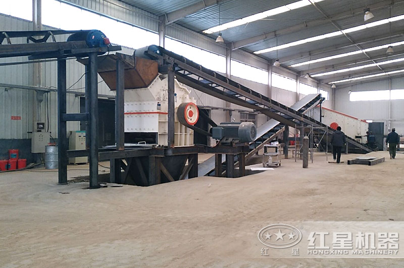 河南客戶細碎機工作現(xiàn)場 河南客戶細碎機工作現(xiàn)場