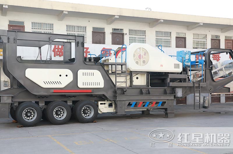 移動式碎石機(jī)圖片 移動式碎石機(jī)圖片