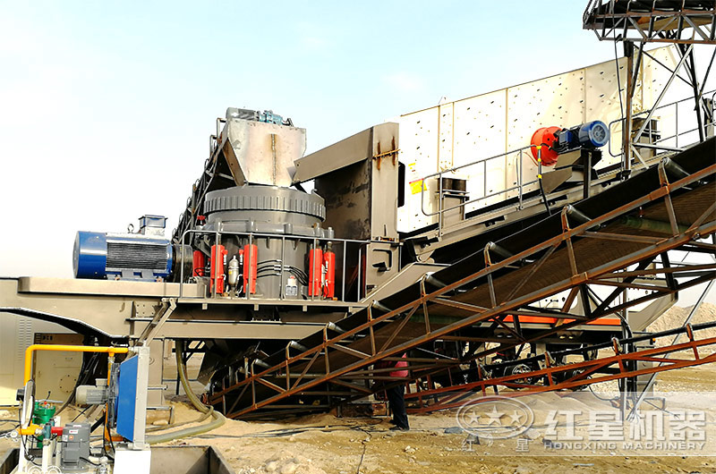 大型移動式鵝卵石破碎生產(chǎn)設(shè)備 大型移動式鵝卵石破碎生產(chǎn)設(shè)備