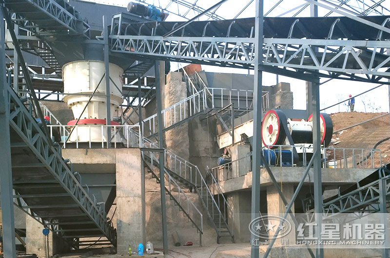 河北客戶固定破碎生產(chǎn)線實(shí)拍圖 河北客戶固定破碎生產(chǎn)線實(shí)拍圖