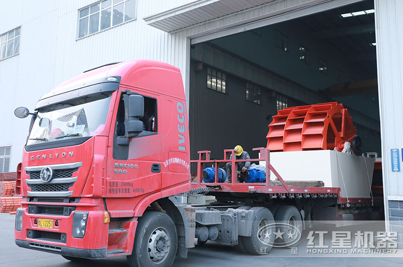 設(shè)備直接從車間裝車發(fā)貨 設(shè)備直接從車間裝車發(fā)貨