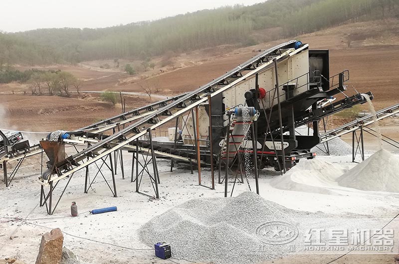 移動式反擊破工作現(xiàn)場圖片