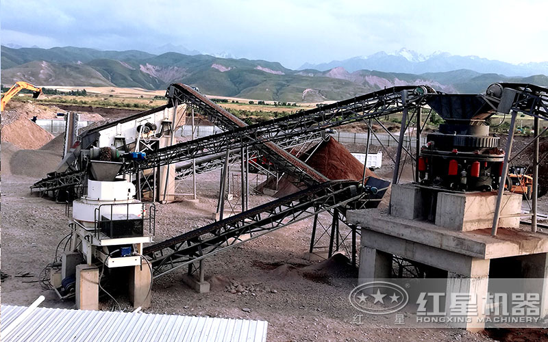 時(shí)產(chǎn)量200噸制砂生產(chǎn)現(xiàn)場