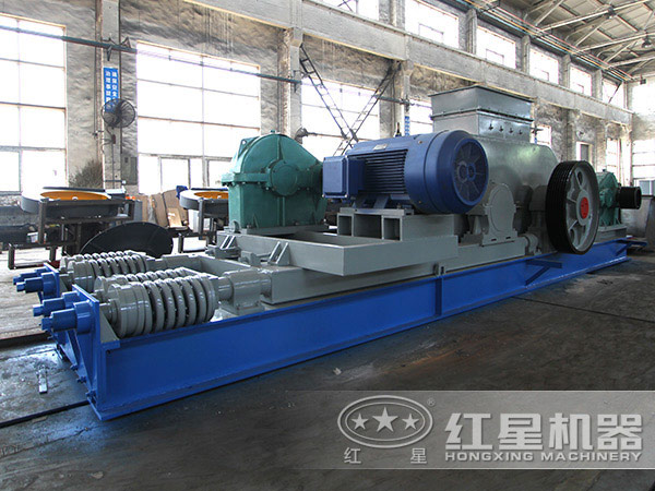 對輥式破碎機(jī)生產(chǎn)車間