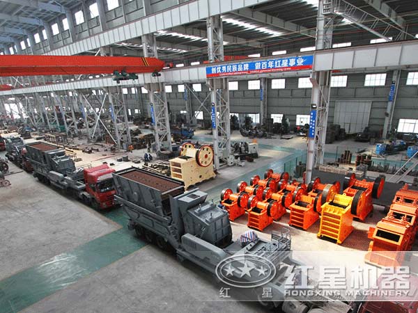 移動(dòng)式碎石機(jī)pk固定式碎石機(jī)，誰(shuí)更適用于采石場(chǎng)作業(yè)？