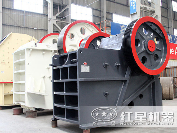 慶元旦，河南紅星鄂式破碎機(jī)年末大優(yōu)惠開(kāi)始了