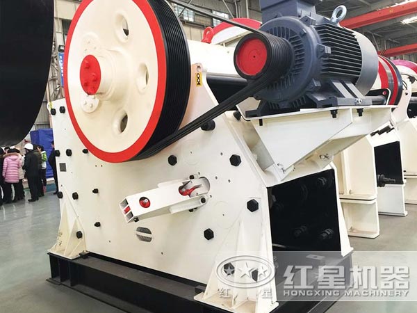 新一代CJ歐版顎式破碎機(jī)憑借高產(chǎn)、低耗迅速走紅市場(chǎng)