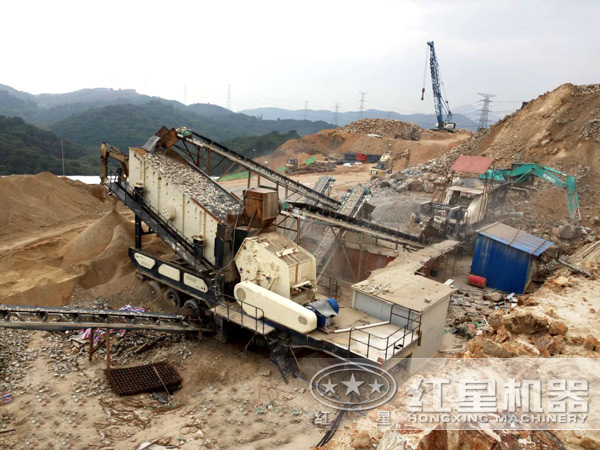 移動式建筑垃圾處理設備作業(yè)客戶現(xiàn)場