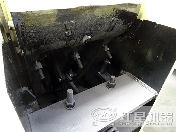 顎破內(nèi)部細(xì)節(jié)圖