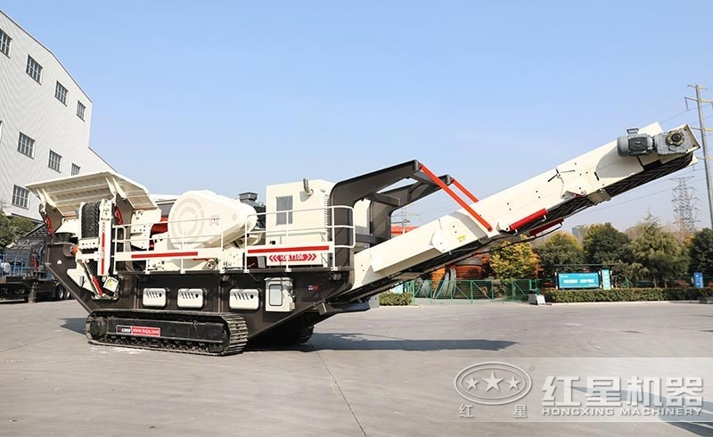 這部移動履帶一體式破碎機(jī)，節(jié)能環(huán)保，產(chǎn)量高，用戶表示很滿意