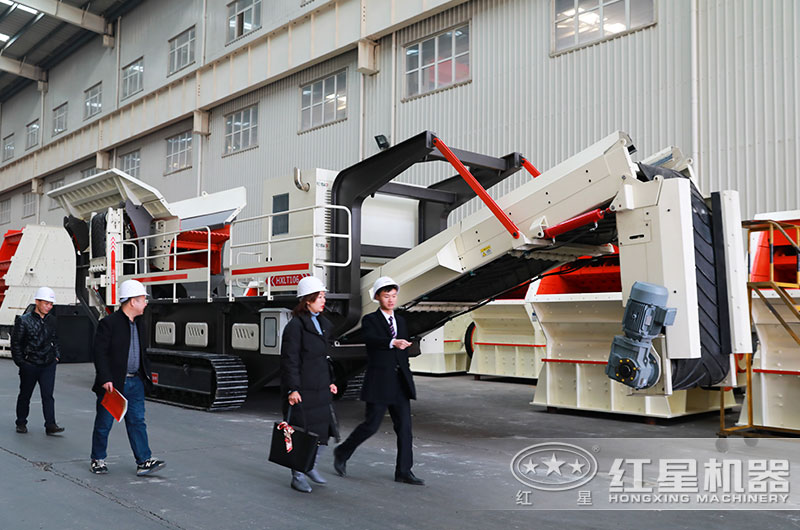 客戶(hù)來(lái)廠(chǎng)參觀了解設(shè)備