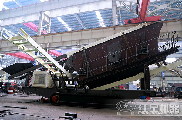 河南紅星車載流動破石機(jī)生產(chǎn)車間