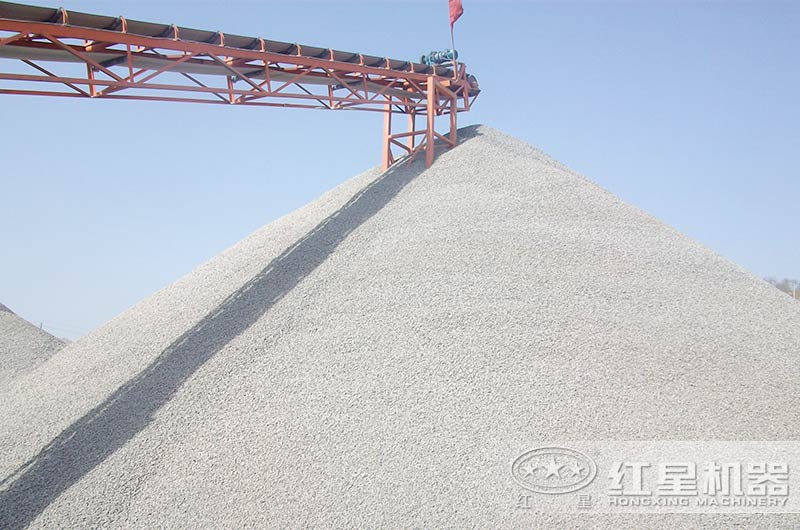 大規(guī)模礦山機(jī)械破碎機(jī)今天啟程，請注意接收！