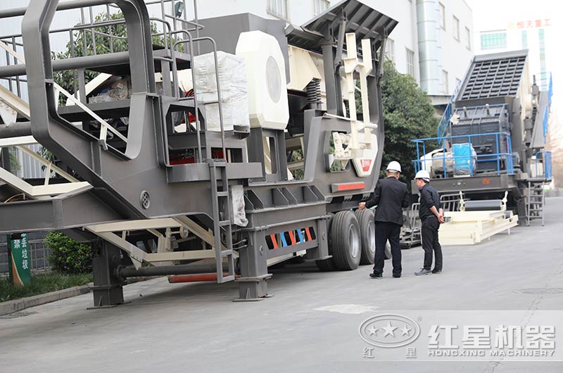 山東用戶(hù)來(lái)廠參觀考察設(shè)備