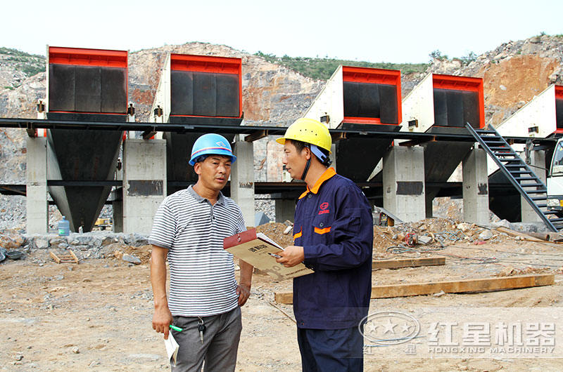 紅星技術(shù)人員為用戶設(shè)計(jì)生產(chǎn)方案并現(xiàn)場指導(dǎo)安裝