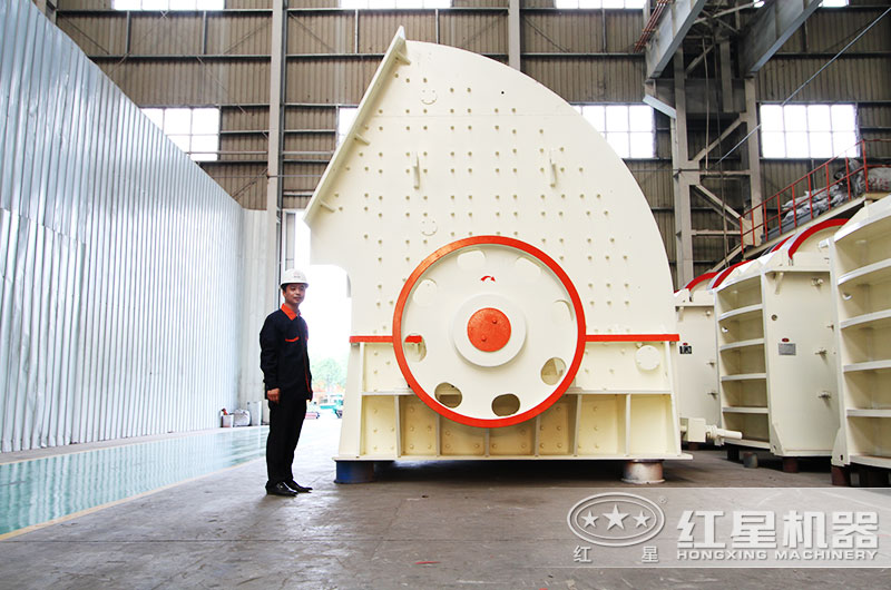 用重錘破碎機(jī)破碎水泥塊合適嗎？報(bào)價(jià)多少