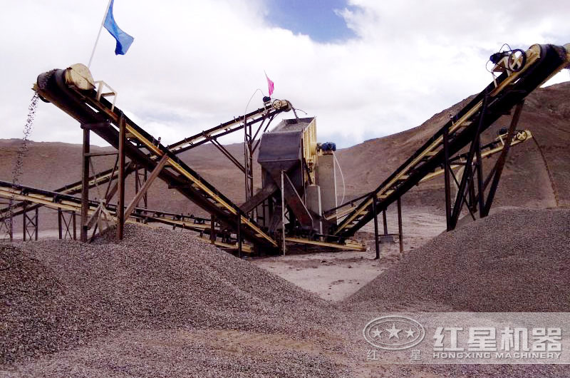 碎石破碎機生產線一天產量是多少？有沒有現(xiàn)場生產視頻？