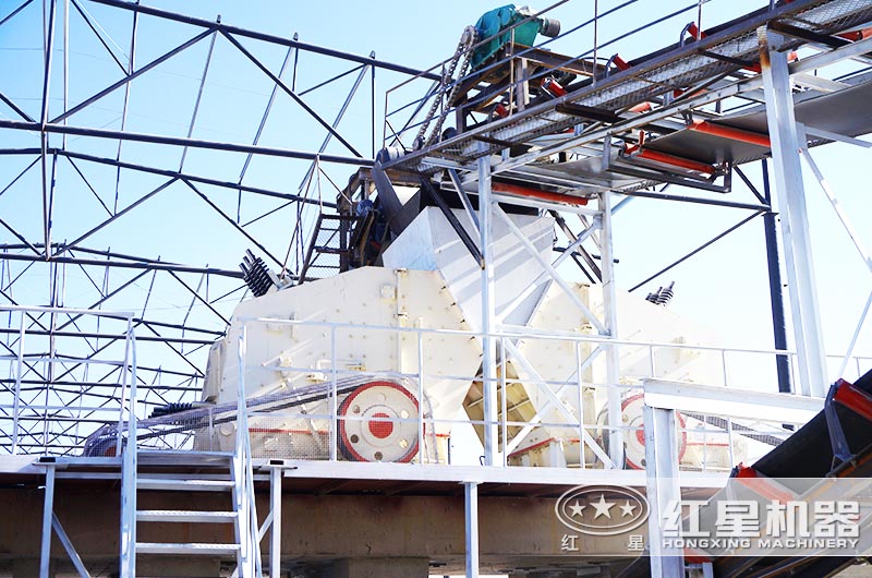 反擊破碎石與普通碎石區(qū)別？哪個(gè)售價(jià)高？