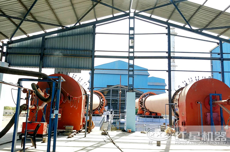 高嶺土回轉窯生產現(xiàn)場
