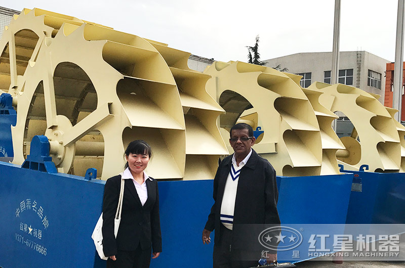 客戶到廠考察設(shè)備