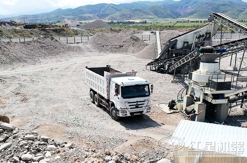 開個小型機(jī)制砂場需要多少錢？需要購買哪些機(jī)制砂機(jī)器？