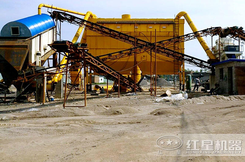 環(huán)保型機(jī)制砂生產(chǎn)線如何配置，一天能生產(chǎn)多少噸細(xì)沙？