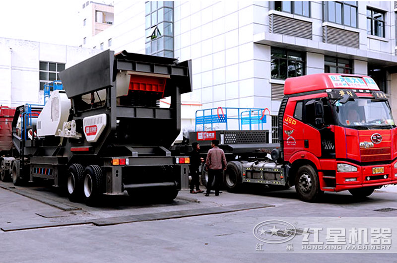 移動砂石機器成套價格多少錢，求有資歷正規(guī)礦山設(shè)備廠家推薦