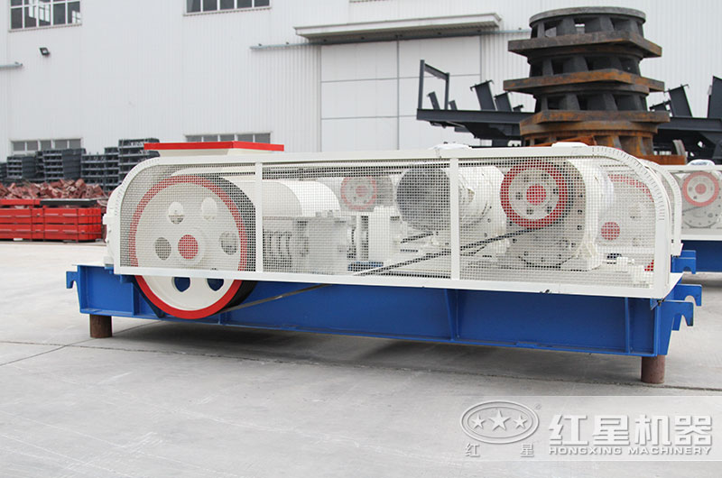 對輥式破碎機哪里有？來這里！型號全且價格還不貴！