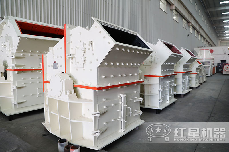 紅星機器細碎制砂機廠內(nèi)庫存