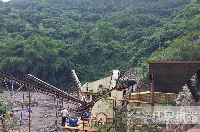 1615型重錘式破碎機(jī)生產(chǎn)能力如何，報(bào)價(jià)是多少