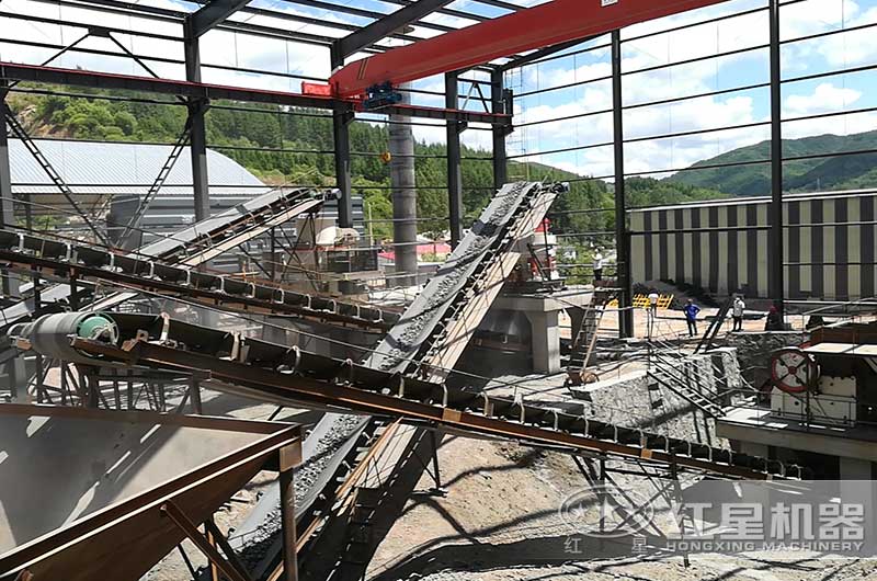 碎石價格多少錢一方？中碎碎石機一天能碎多少噸？多少錢一臺？