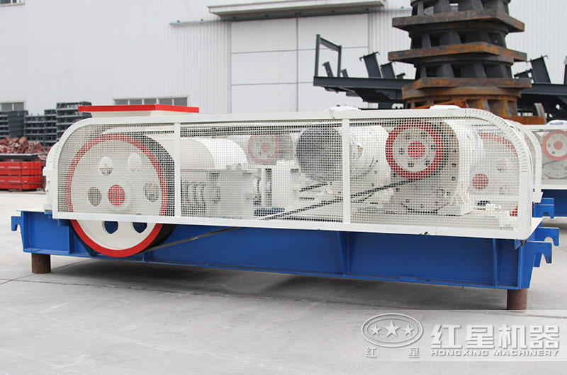 對(duì)輥制沙機(jī)