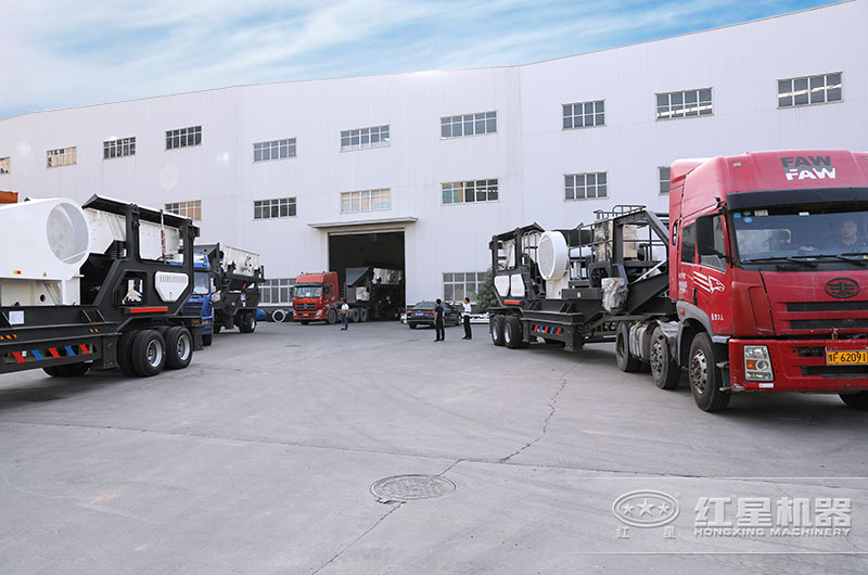 移動破碎設備市場需求大，生產(chǎn)利潤高，廠家發(fā)貨不停歇